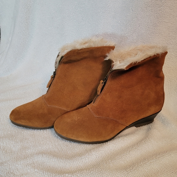 Sporto Chestnut Brown Waterproof Seude Capri Zip Top Ankle Boot - Picture 4 of 11